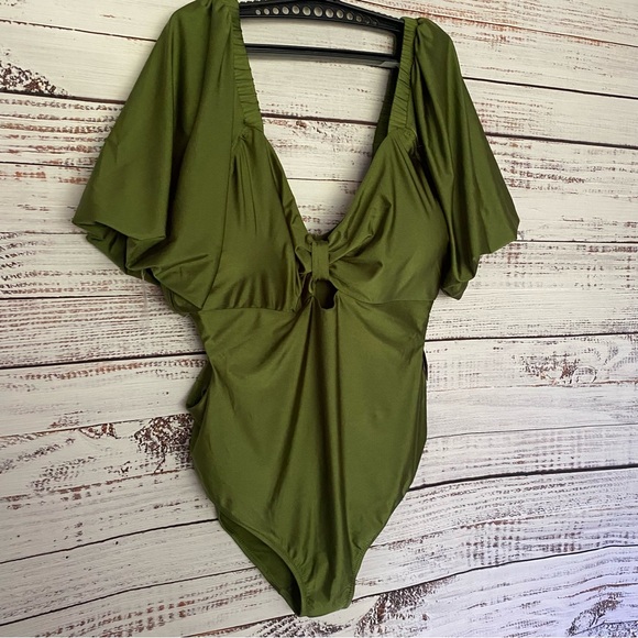 NWT Fe Noel Metallic Puff Sleeve Cut Out Medium Coverage One Piece Swimsuit - Picture 8 of 14
